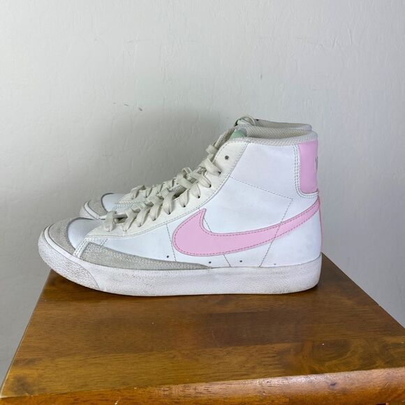 Nike Blazer 7Y Womens 8.5 Mid 77 White Pink Swoosh high top DA4086-106 - Picture 5 of 7